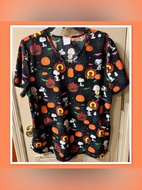 Peanuts Halloween Scrub Top ~ Size Large